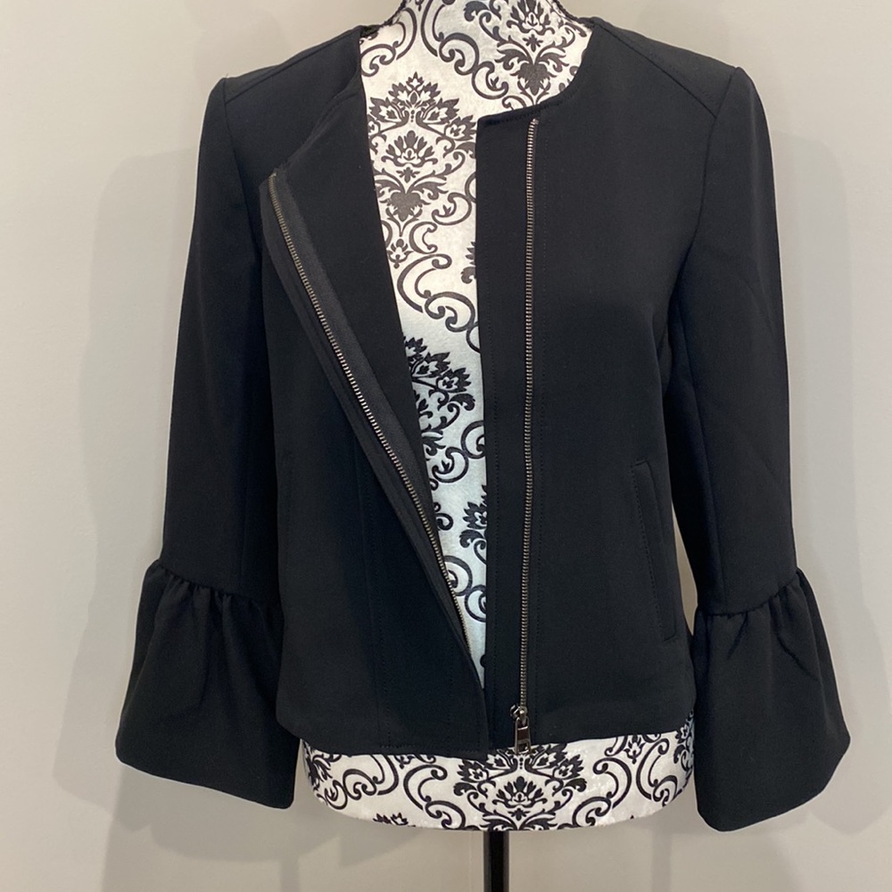 Banana Republic Fluted Sleeve Black Blazer Jacket Zip Size 4 NWT